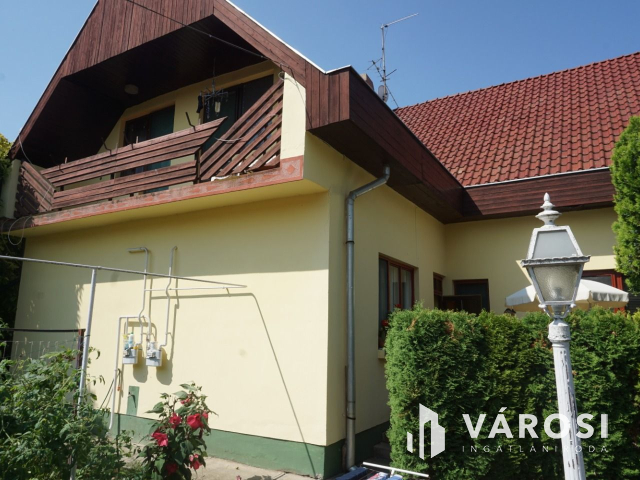 12 szobás apartman a Várfürdő közelében!