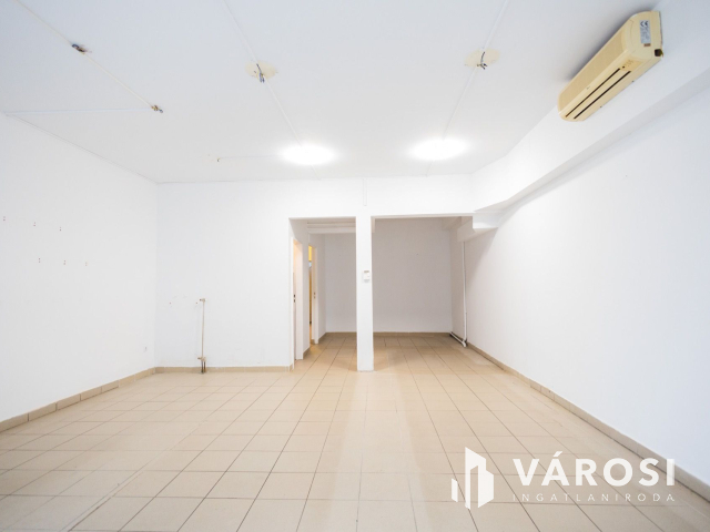 Eladó üzlethelyiség a legjobb helyen