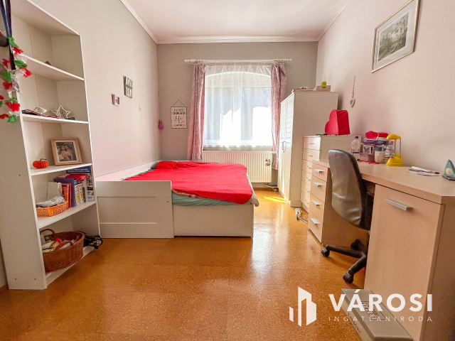 Egyedi stílusú 4 szobás családi ház