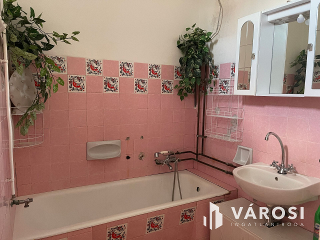 Felújított családi ház Nagykamaráson eladó