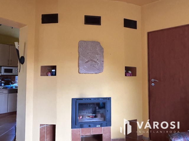 3 szintes családi ház Salgótarján egyik legjobb helyén eladó