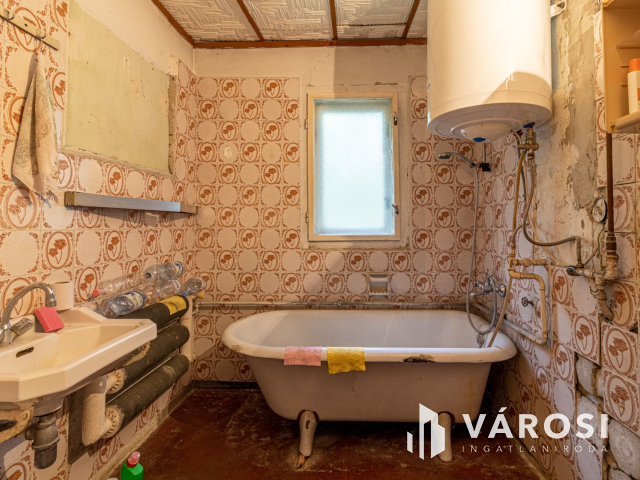 Befektetőknek! II. kerület zöldmáli városrészben!