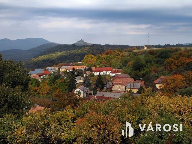 Festői környezetben családi ház eladó