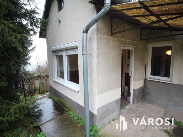 Festői környezetben családi ház eladó