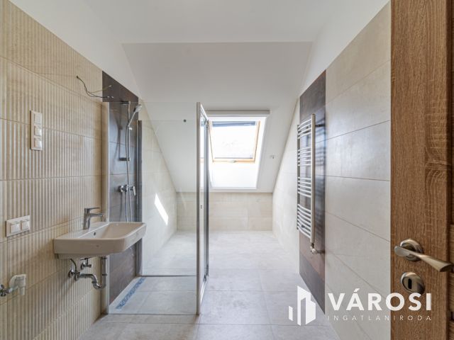 Penthouse a belváros szélén