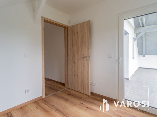 Panorámás luxus lakás Balatonföldváron