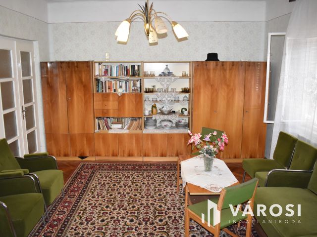 3 szobás családi ház a fürdő mellett!