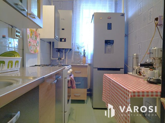 Eladó három szobás lakás!