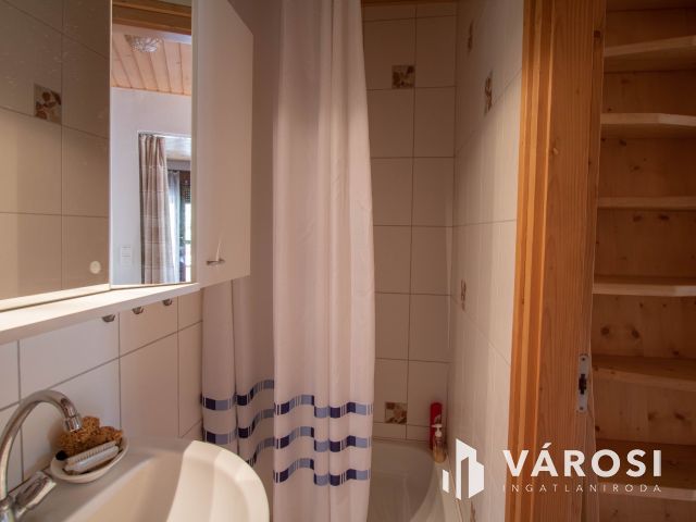 Gosztola hegyi ingatlan, szép nagy területtel eladó!