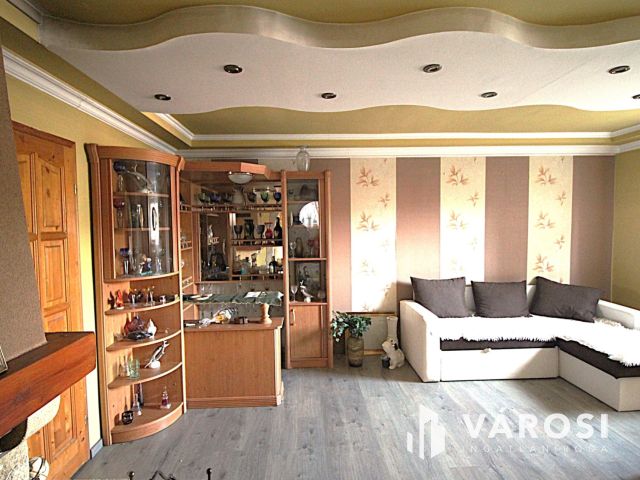 Igényesen felújított családi ház Salgótarjánban