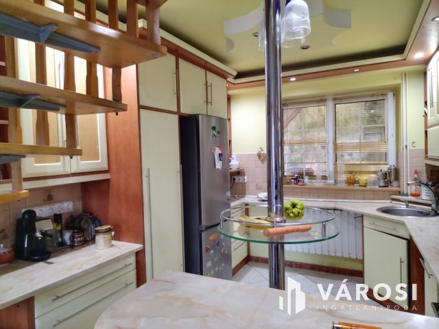 Igényesen felújított családi ház Salgótarjánban