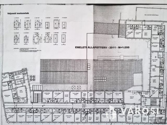 Kétszintes szállodai komplexum Békéscsaba szívében