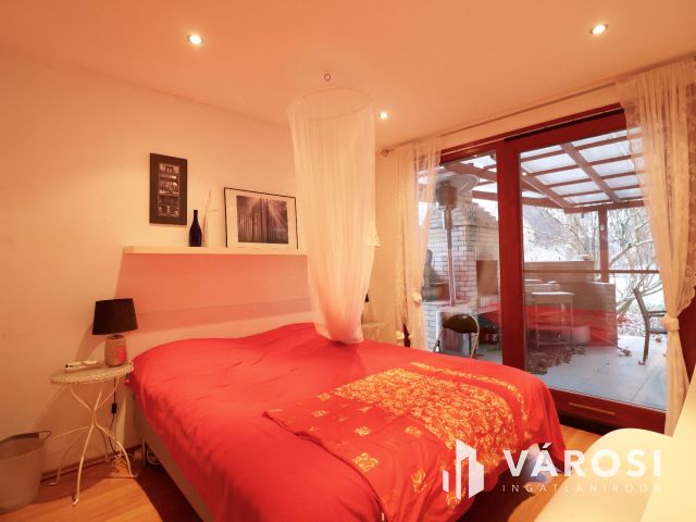 Kiadó természetközeli családi ház