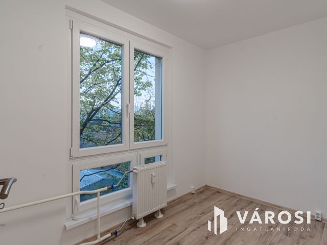 Full új 4 szobás lakás amerikai konyhával felsővároson