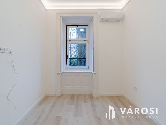 Akár lakni akár befektetni Vásárhely belvárosában 04