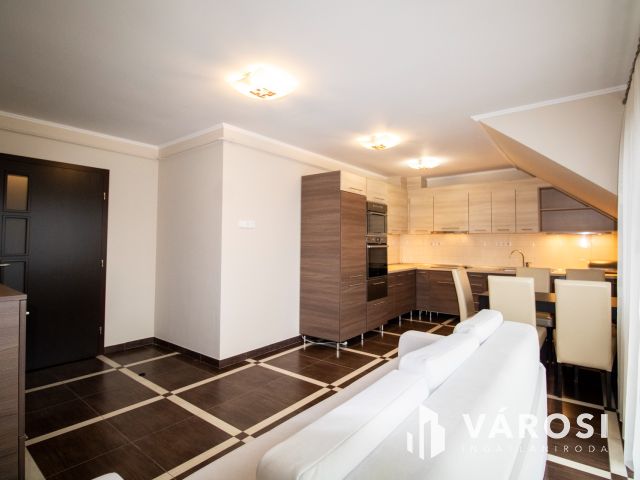 Modern lakás teljes bútorzattal