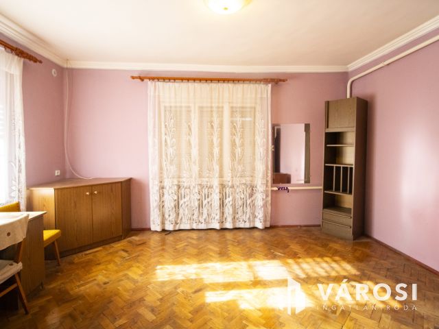 Nagy ház, jó elrendezés Kétsopronyban