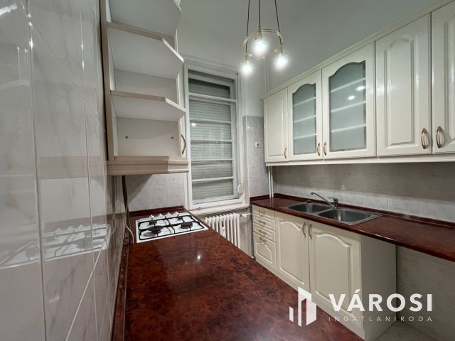 Debrecen Belváros, Nagypolgári Lakás Nagyon Jó Helyen!