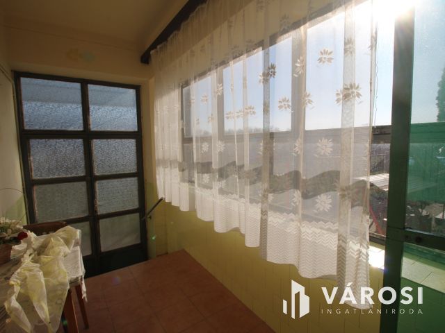 Ház a csend szigetén, Keléden