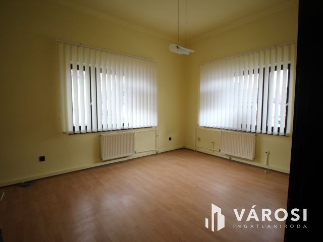 Eladó irodaház Szombathelyen