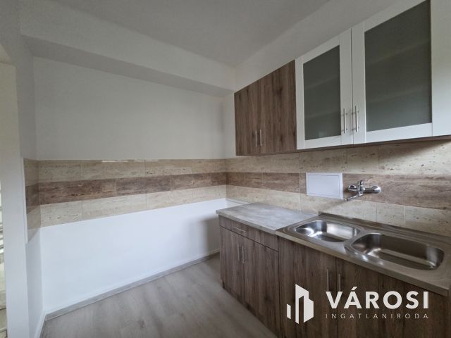 Városközponti távfűtéses lakás