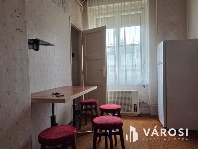 Bomba áron, ne késsen le róla!