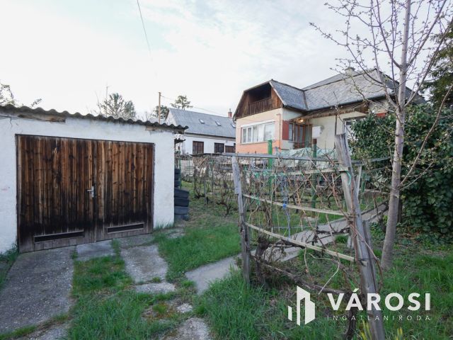 3 ingatlan 1 áráért Szentendrén!