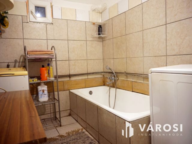 Fiatalos családi ház 2 generáció számára!