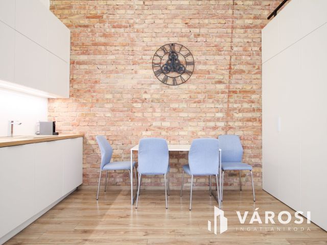 Eladó kettő az egyben modern garzonlakások az Operánál