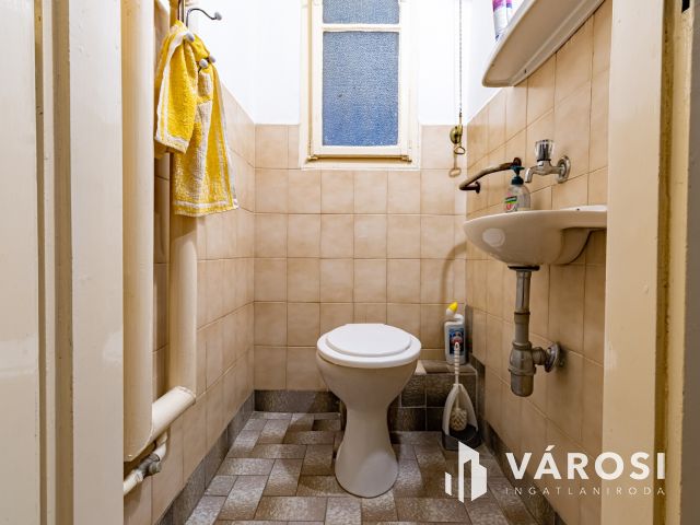 Otthonstartra nagy lakást a Dembinszkyben, milliós m2 alatt