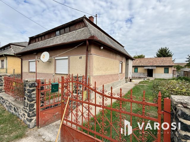 Vizslás-Újlakon felújítandó családi ház eladó!